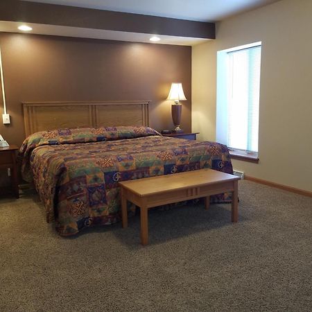 Amber'S Inn And Suites Висконсин Делс Номер фото