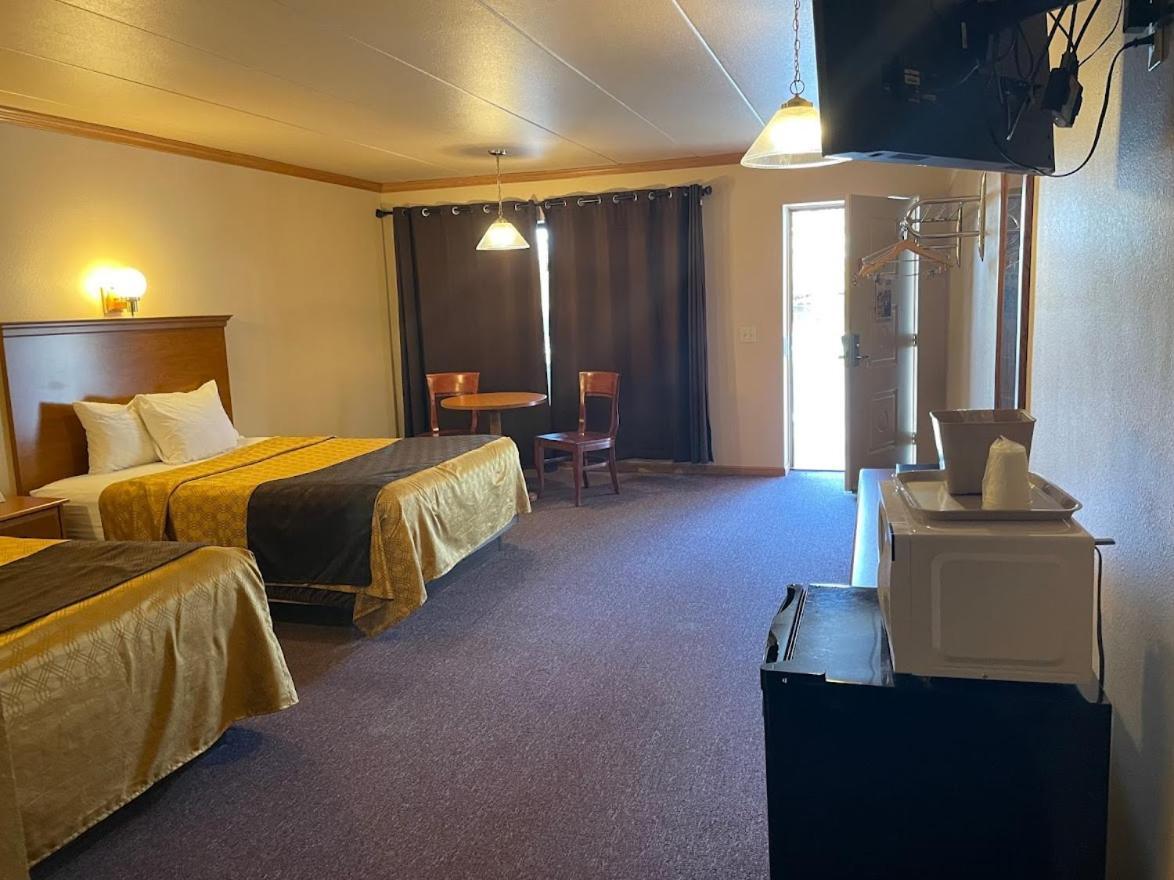 Amber'S Inn And Suites Висконсин Делс Экстерьер фото