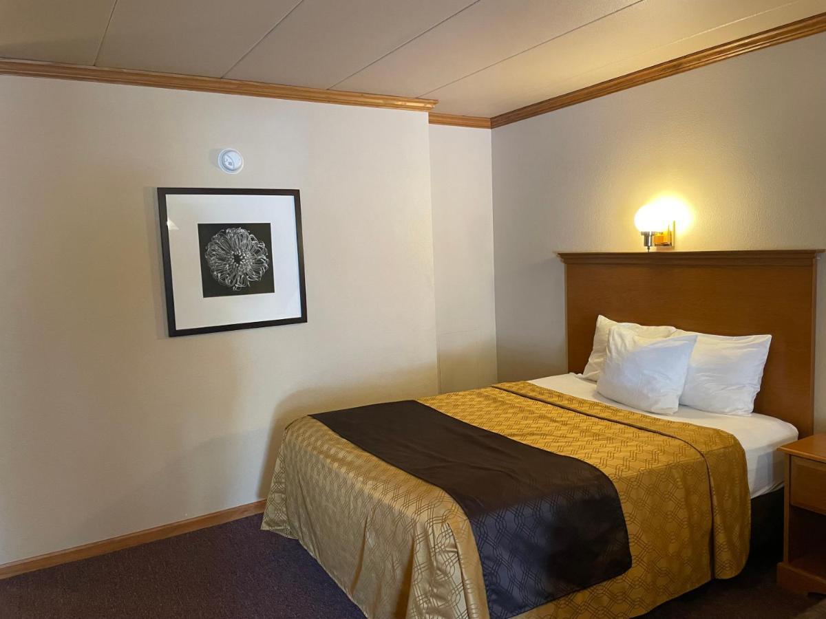 Amber'S Inn And Suites Висконсин Делс Экстерьер фото
