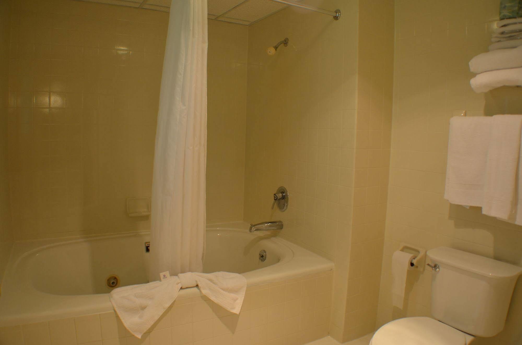Amber'S Inn And Suites Висконсин Делс Экстерьер фото